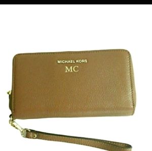 Michael Kors Mercer Luggage brown wallet monogram